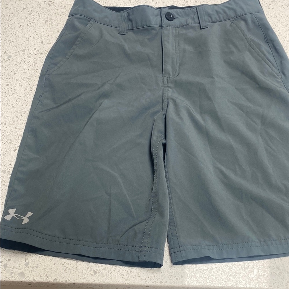 Under Armour Gray Athletic Shorts Lightweight Performance